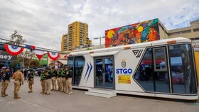 Santiago instala módulos de seguridad en Meiggs y Plaza de Armas