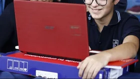 Presupuesto 2027 deja sin recursos programa de computadores de Junaeb