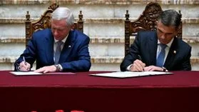 Kast y Paz firman acuerdos de comercio, minería, energía y fibra óptica en La Paz, mientras Bolivia reitera su aspiración marítima